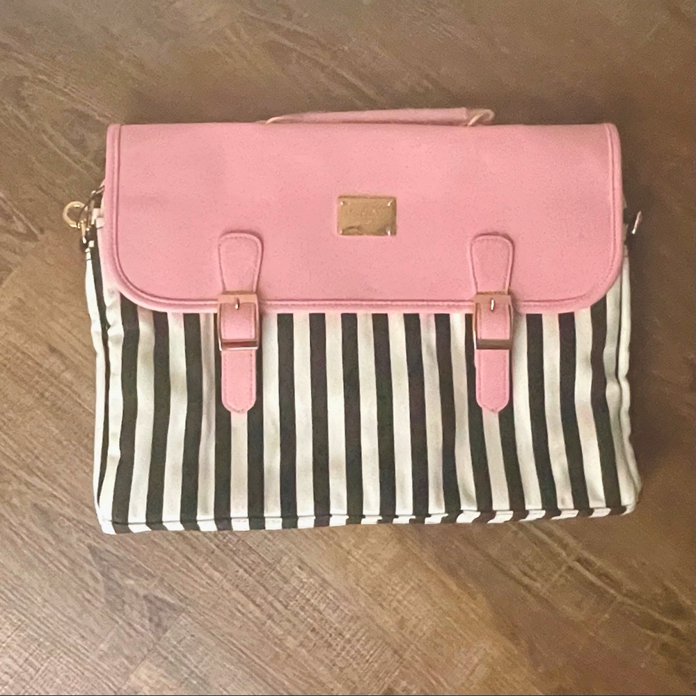 Lovevook Laptop Bag 💕 Pink Stripe NWT